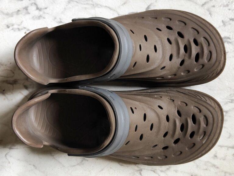 camper checklist item crocs